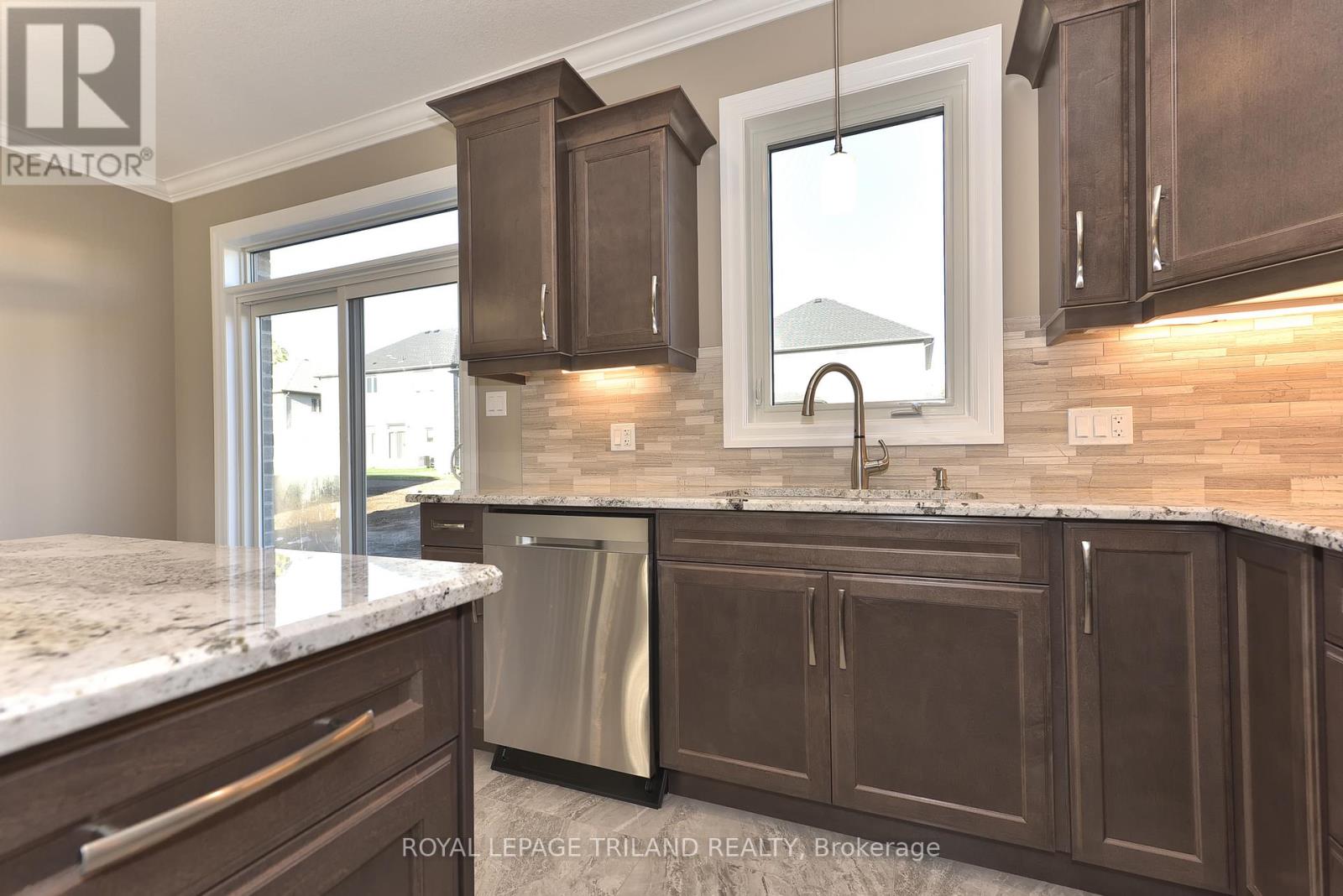 2274 Bakervilla Street, London South, Ontario  N6P 0E7 - Photo 9 - X12495574