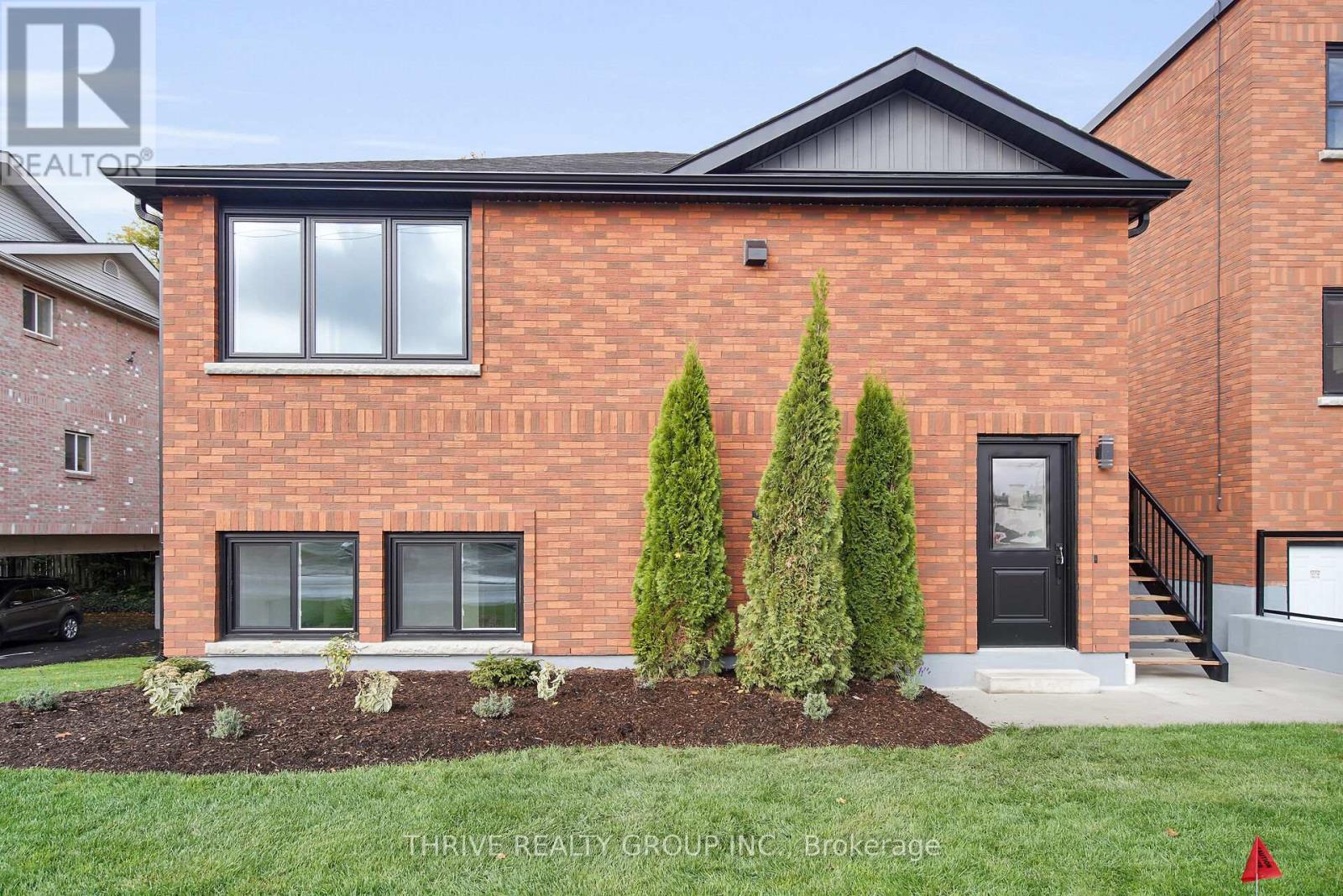 6 - 74 CHURCH STREET, Stratford, Ontario