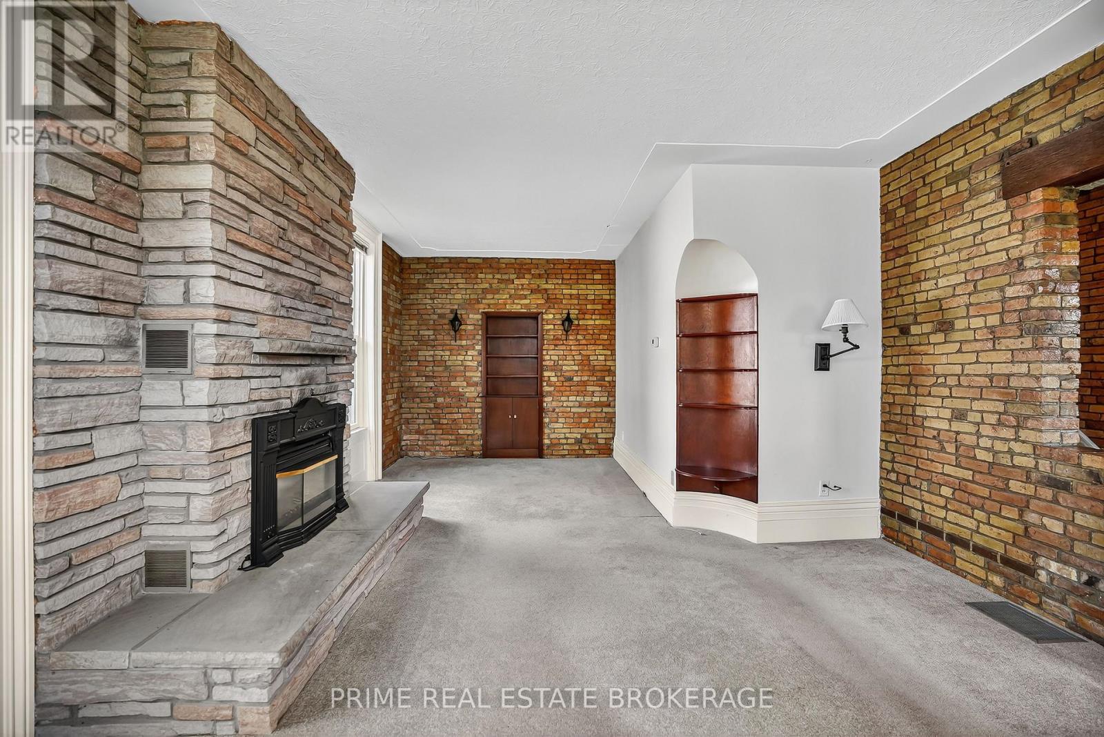 4626 Colonel Talbot Street, London South, Ontario  N6P 1E4 - Photo 12 - X12495672