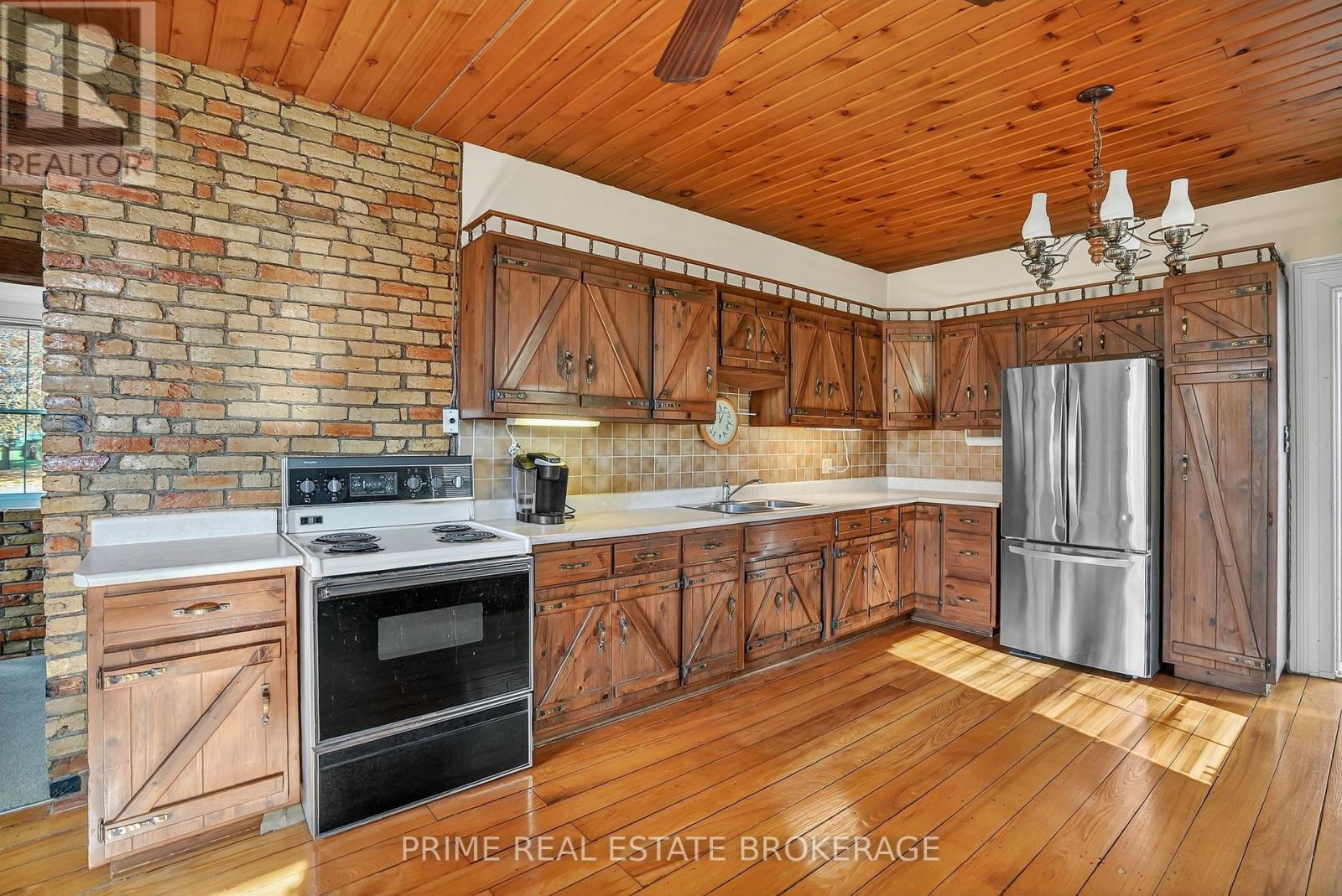 4626 Colonel Talbot Street, London South, Ontario  N6P 1E4 - Photo 16 - X12495672