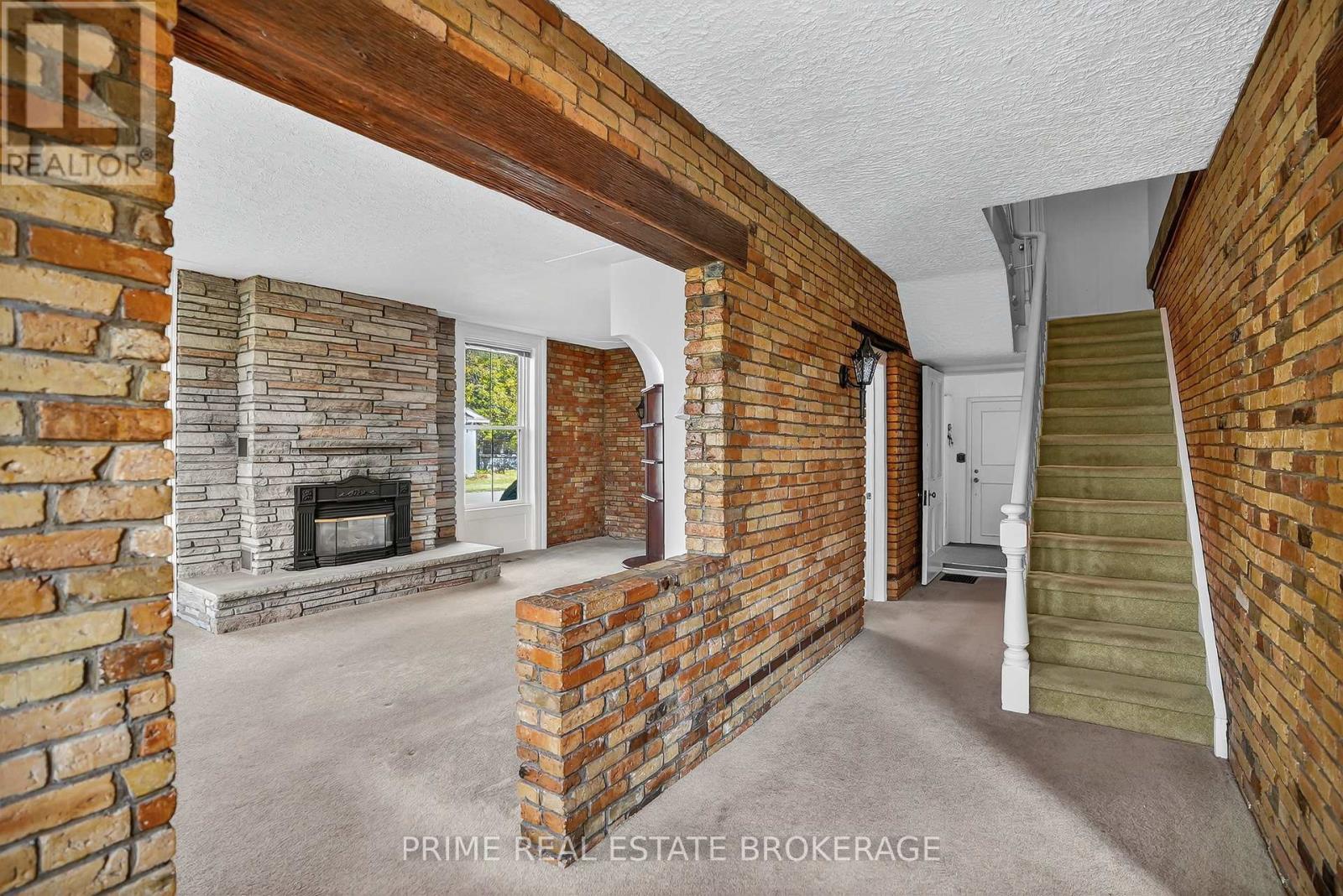 4626 Colonel Talbot Street, London South, Ontario  N6P 1E4 - Photo 9 - X12495672