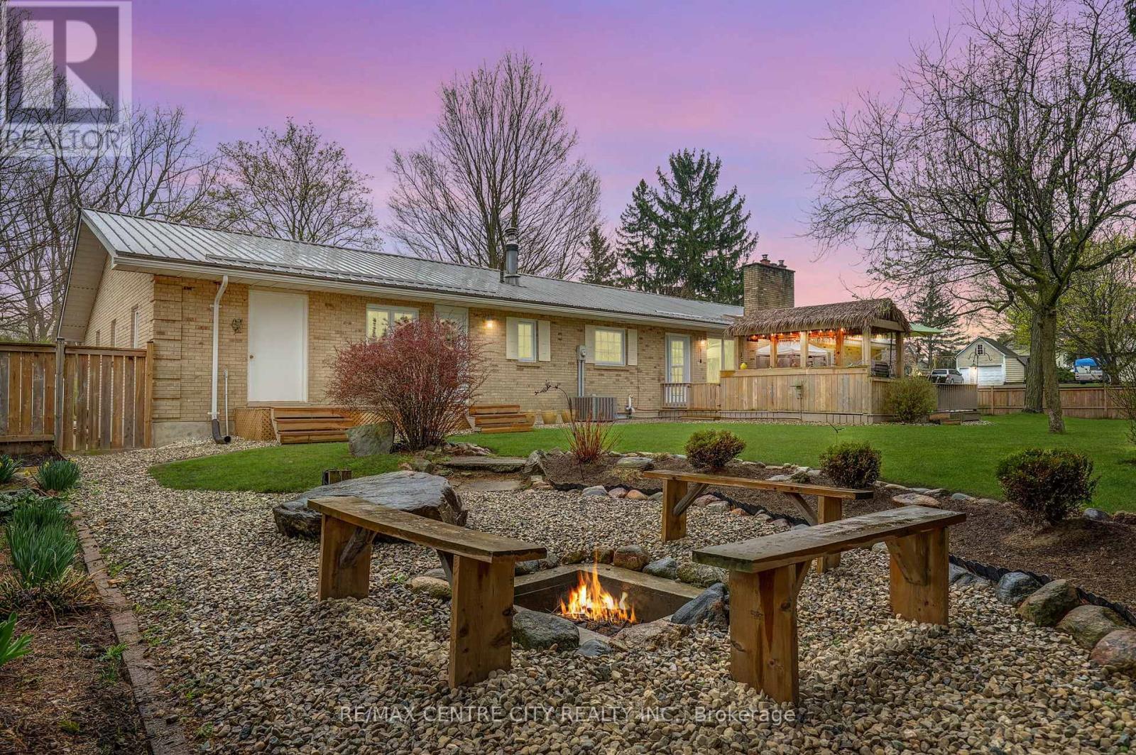 9255 West Street, Bayham (Straffordville), Ontario  N0J 1Y0 - Photo 3 - X12495674