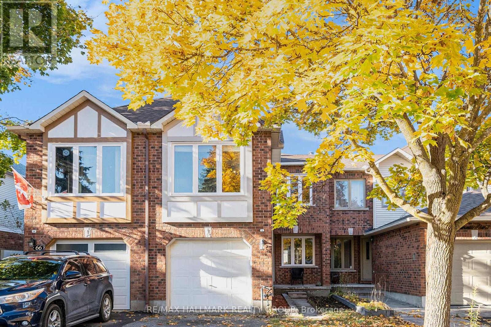 64 Grenadier Way, Ottawa, Ontario  K2J 4L5 - Photo 2 - X12495468