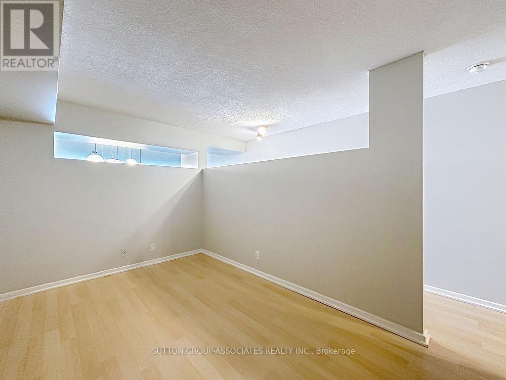 419 - 388 Richmond Street W, Toronto, Ontario  M5V 3P1 - Photo 15 - C12486788