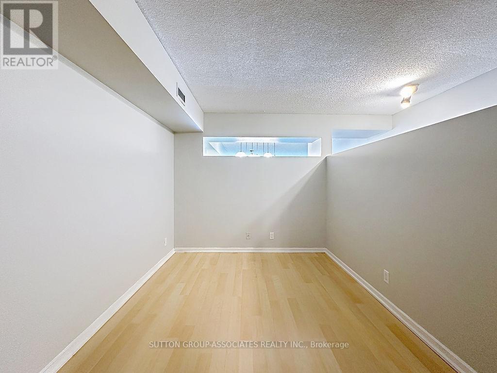 419 - 388 Richmond Street W, Toronto, Ontario  M5V 3P1 - Photo 17 - C12486788