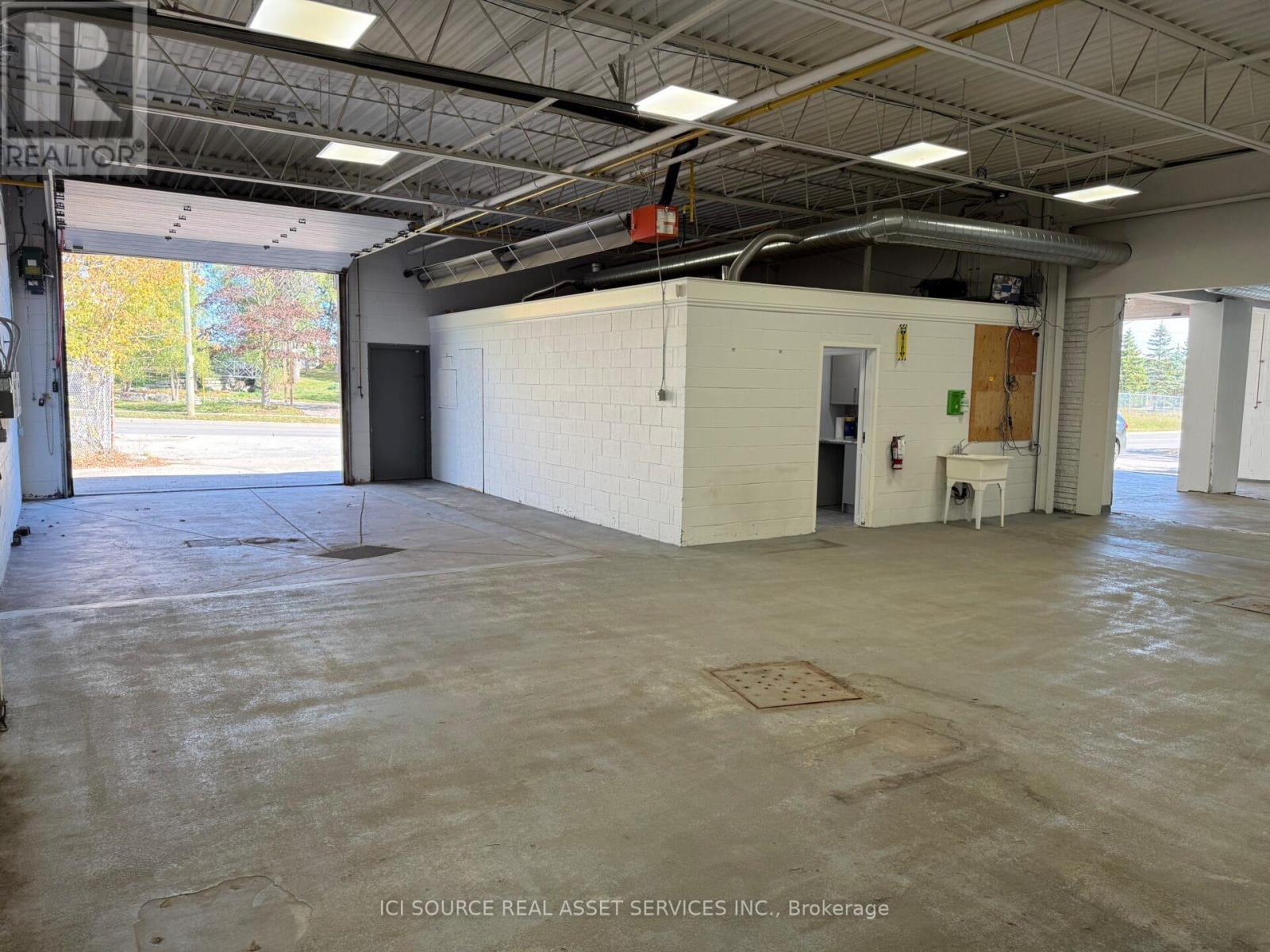 224 Bradford Street, Barrie, Ontario  L4N 3B6 - Photo 17 - S12489538