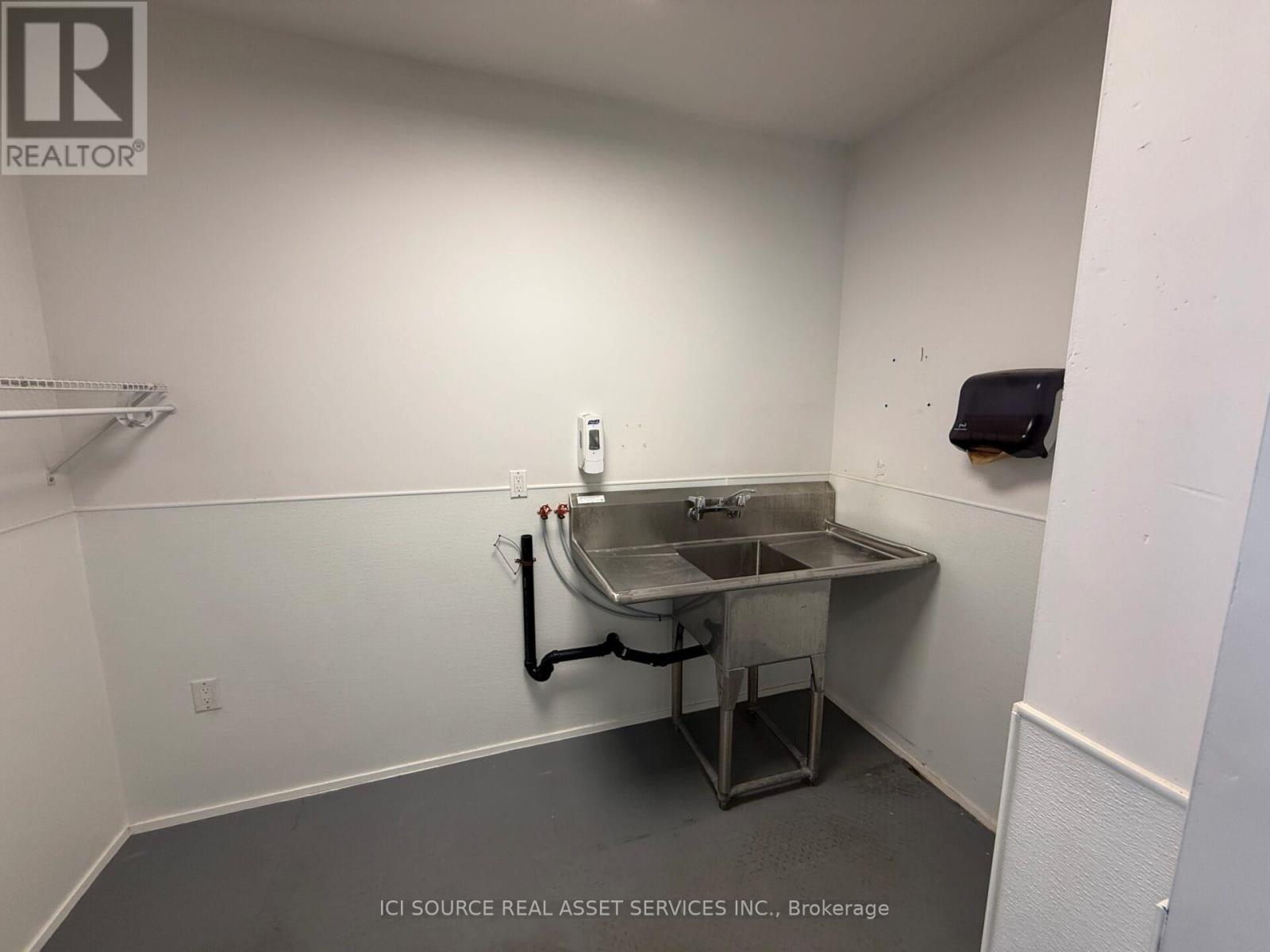 224 Bradford Street, Barrie, Ontario  L4N 3B6 - Photo 18 - S12489538