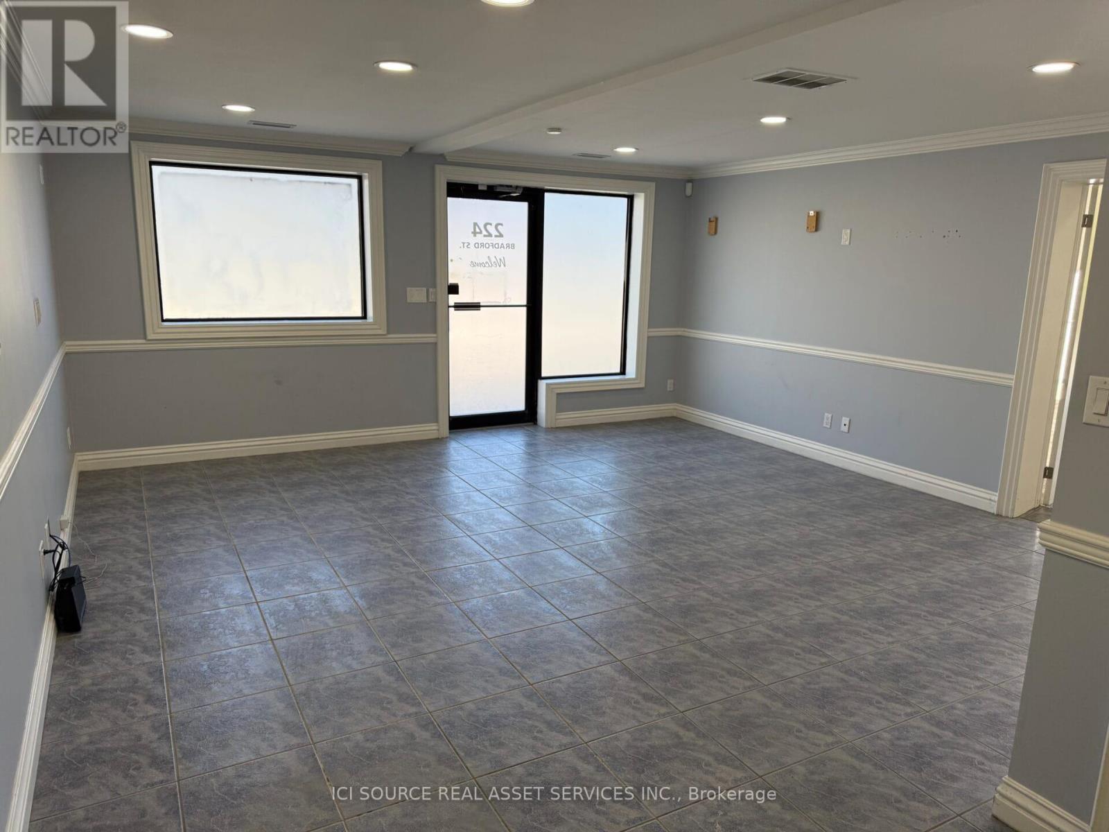 224 Bradford Street, Barrie, Ontario  L4N 3B6 - Photo 20 - S12489538