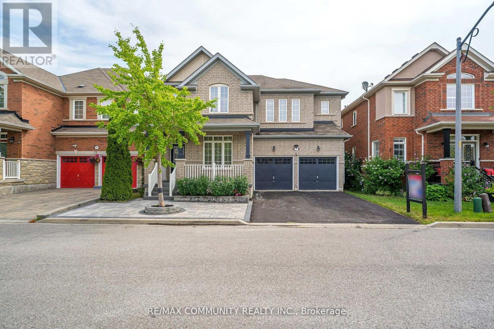 7 Cragg Crescent, Ajax (Northwest Ajax), Ontario  L1T 0E4 - Photo 2 - E12495300