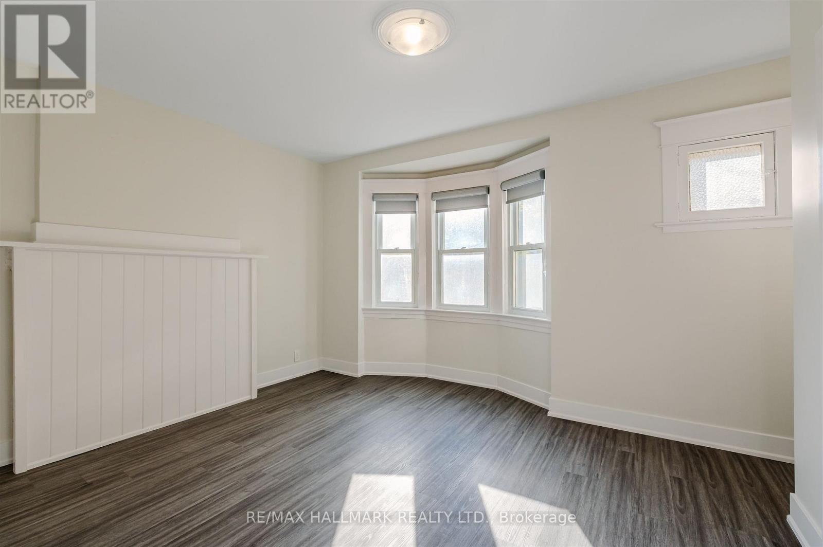 165 Wineva Avenue, Toronto, Ontario  M4E 2T5 - Photo 22 - E12495312