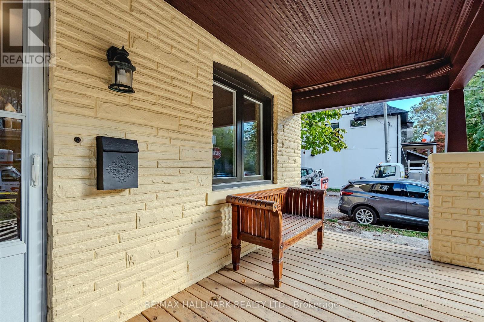 165 Wineva Avenue, Toronto, Ontario  M4E 2T5 - Photo 3 - E12495312