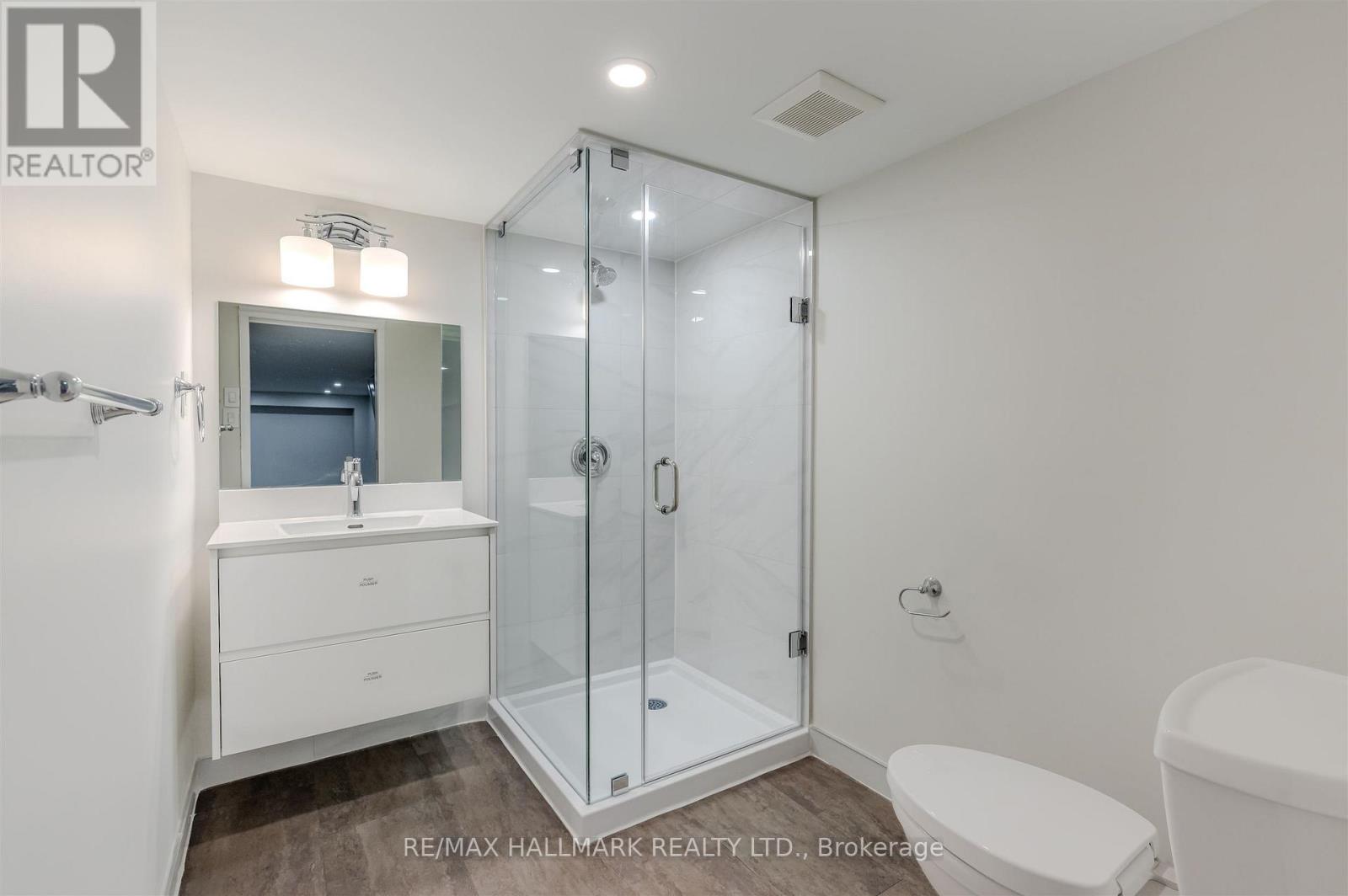 165 Wineva Avenue, Toronto, Ontario  M4E 2T5 - Photo 33 - E12495312