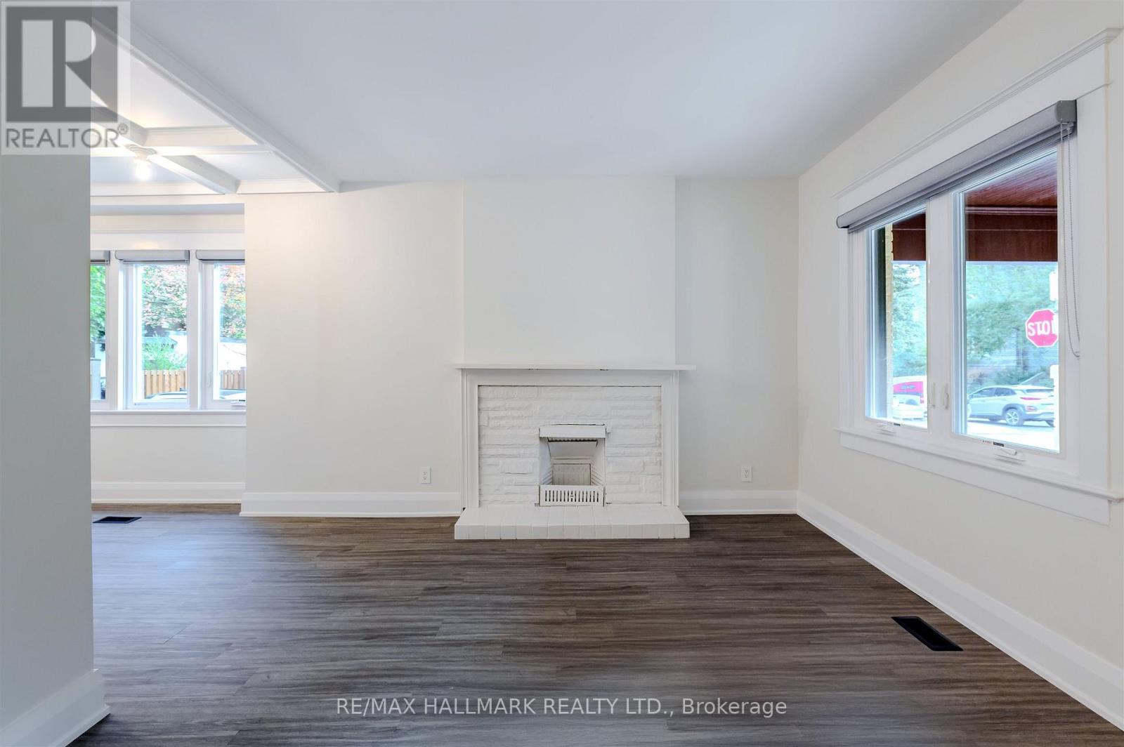 165 Wineva Avenue, Toronto, Ontario  M4E 2T5 - Photo 6 - E12495312