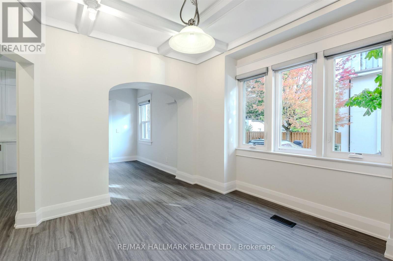 165 Wineva Avenue, Toronto, Ontario  M4E 2T5 - Photo 9 - E12495312