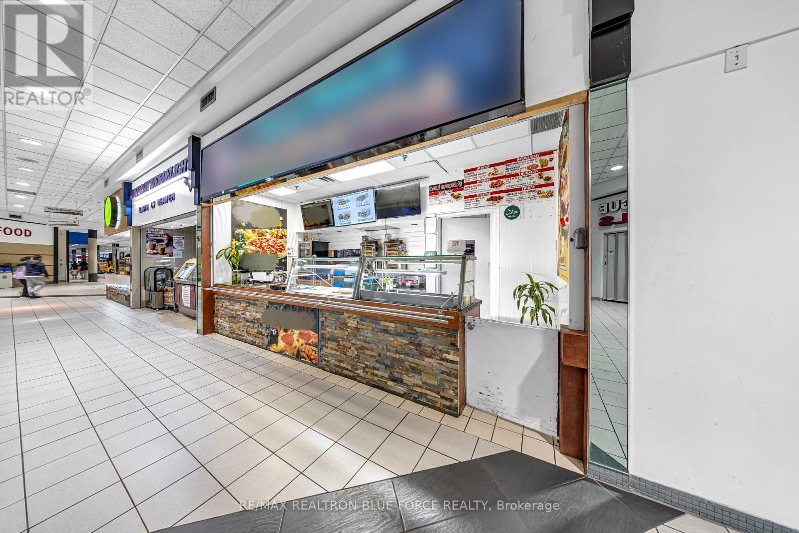 85 Ellesmere Road, Toronto, Ontario  M1R 4B7 - Photo 3 - E12495336