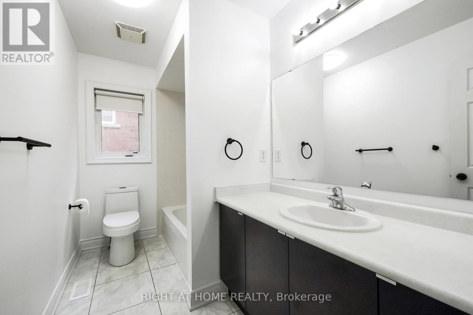 5 Oswell Drive, Ajax, Ontario  L1Z 0J3 - Photo 19 - E12495348