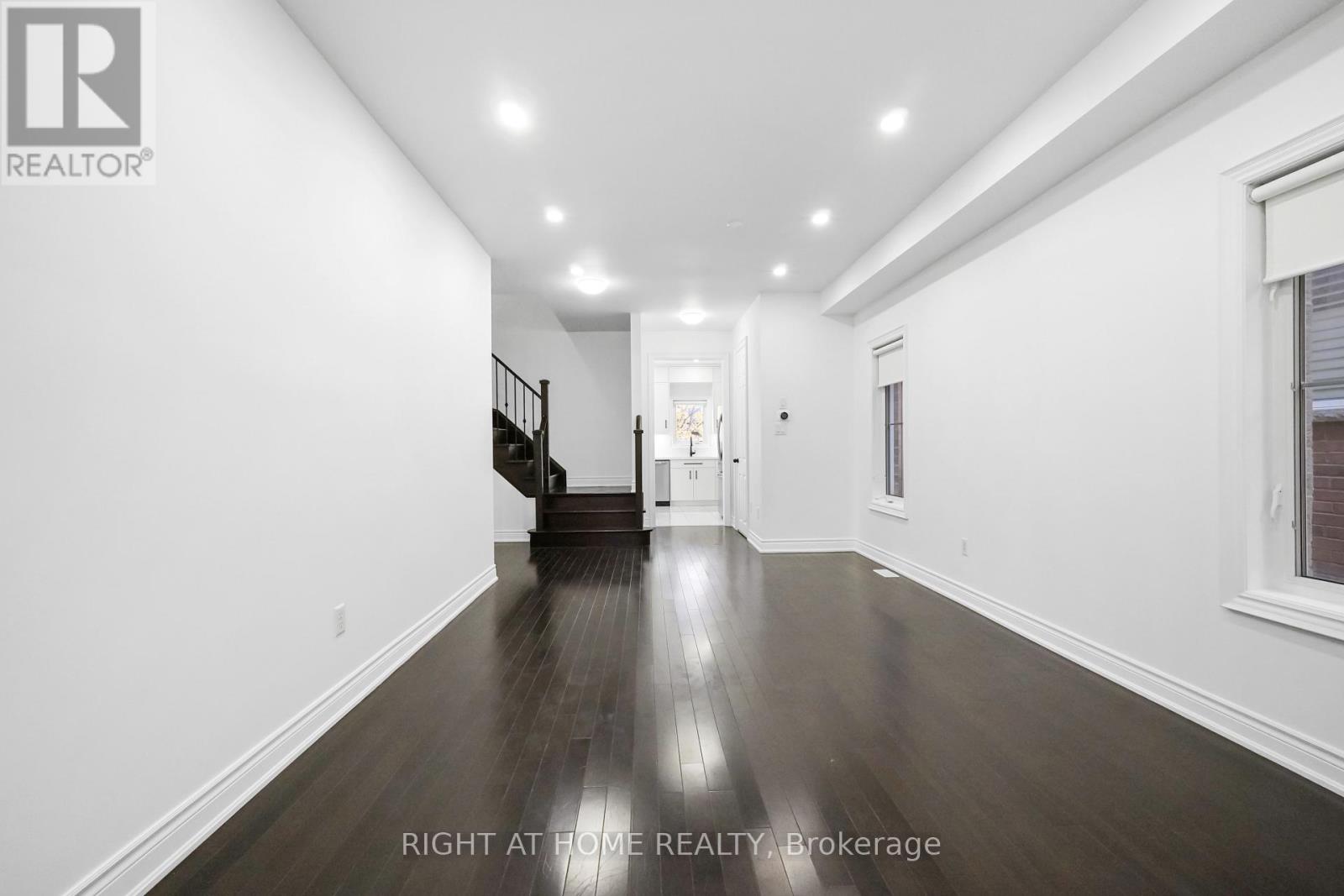 5 Oswell Drive, Ajax, Ontario  L1Z 0J3 - Photo 3 - E12495348