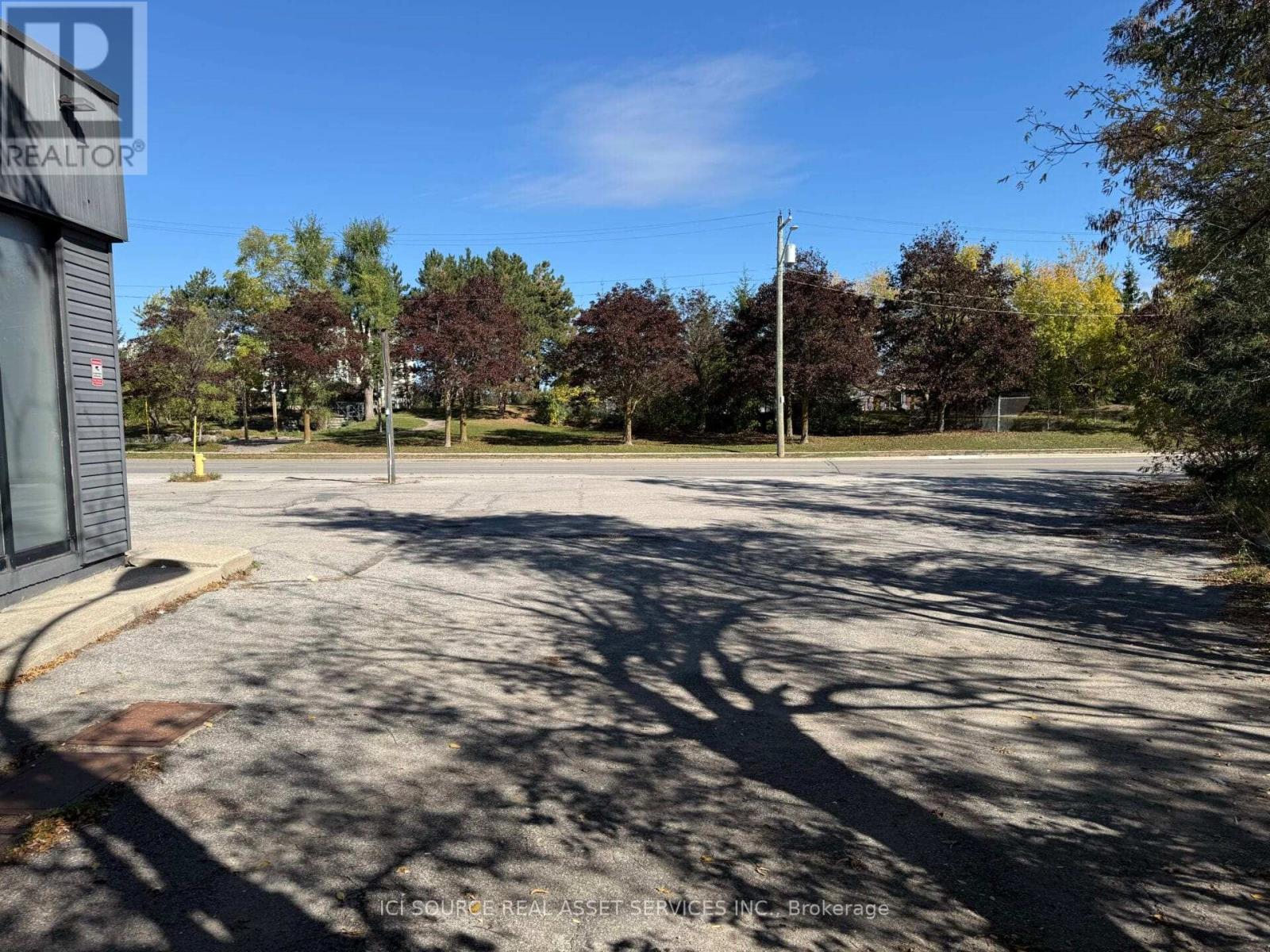 224 Bradford Street, Barrie, Ontario  L4N 3B6 - Photo 6 - S12489538