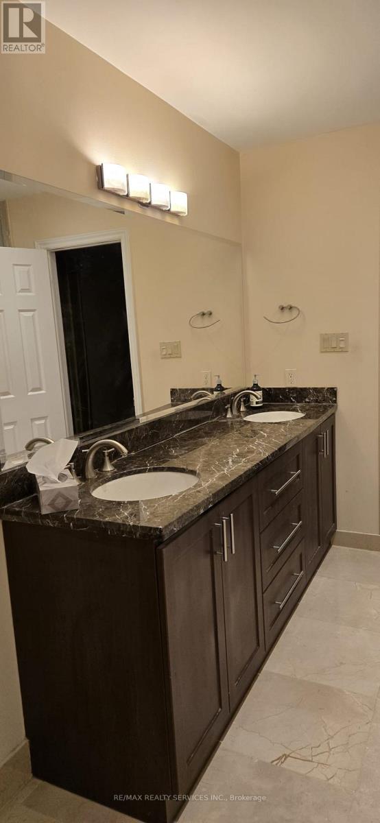 201 Bristol Road E, Mississauga, Ontario  L4Z 3V5 - Photo 44 - W12488024