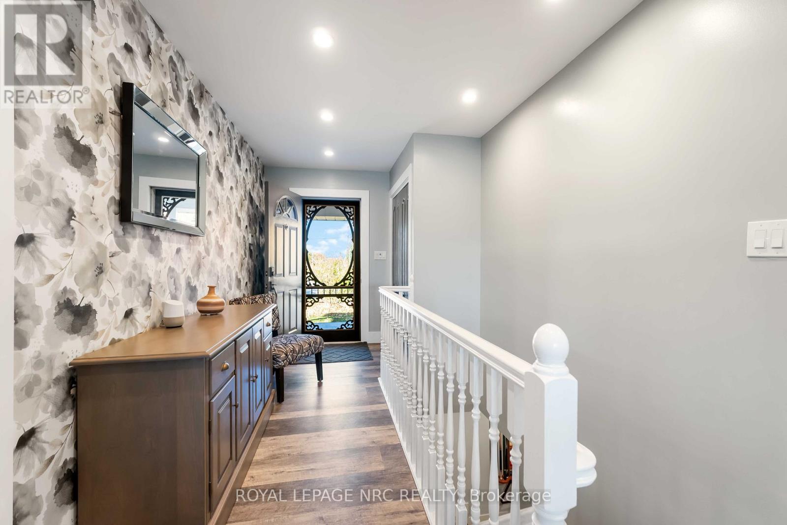 1523 Barron Road, Thorold, Ontario  L0S 1A0 - Photo 2 - X12495488