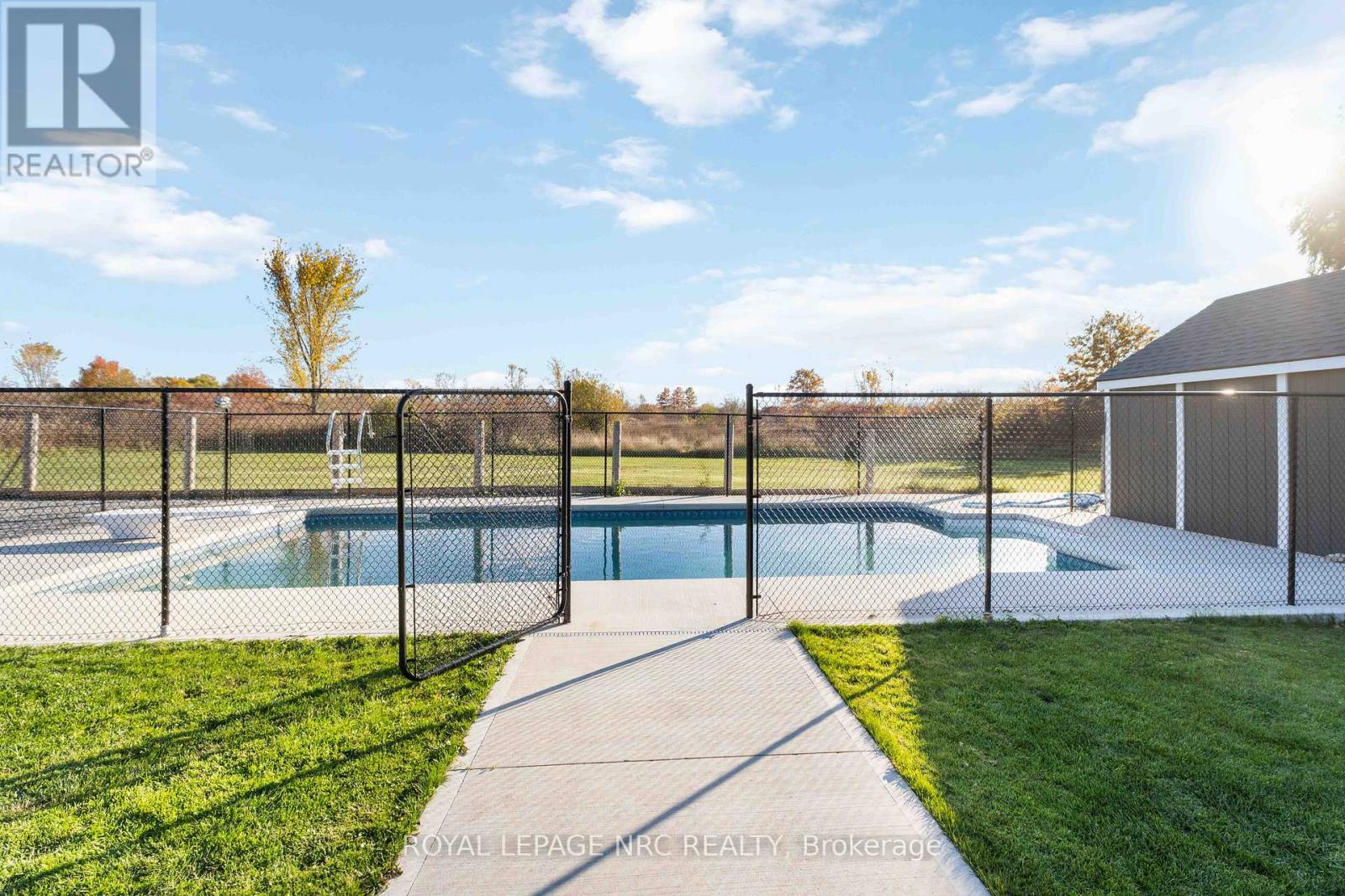 1523 Barron Road, Thorold, Ontario  L0S 1A0 - Photo 33 - X12495488