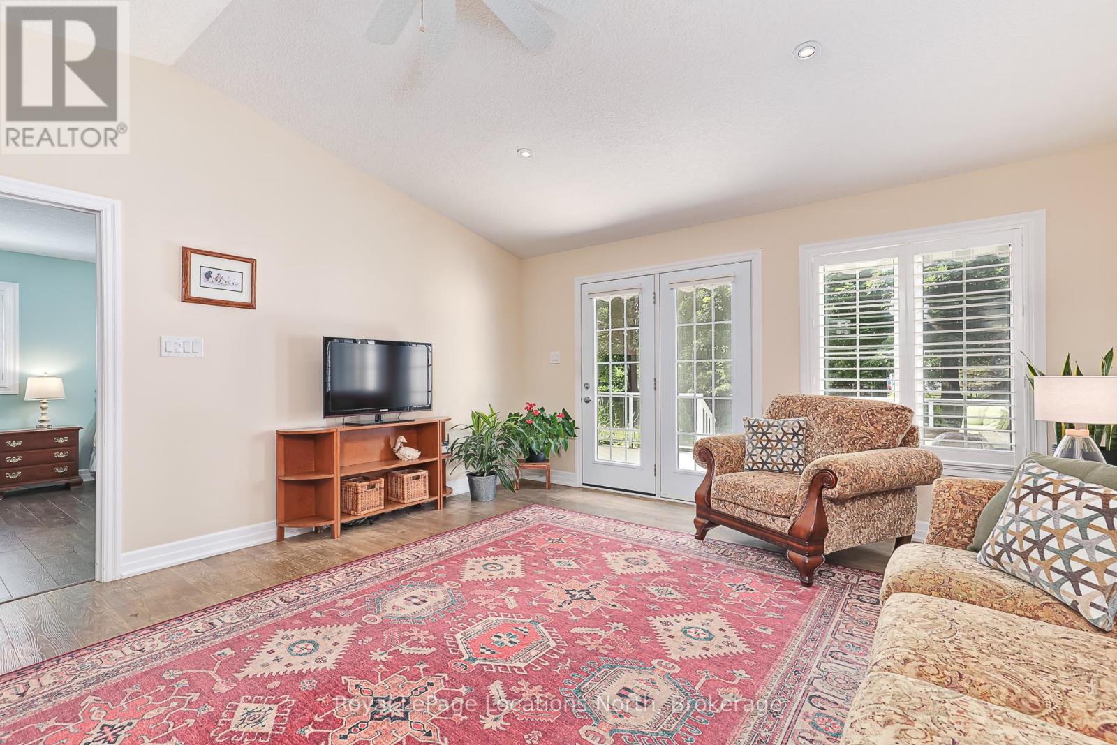 46 New York Avenue, Wasaga Beach, Ontario  L9Z 3A8 - Photo 18 - S12495386