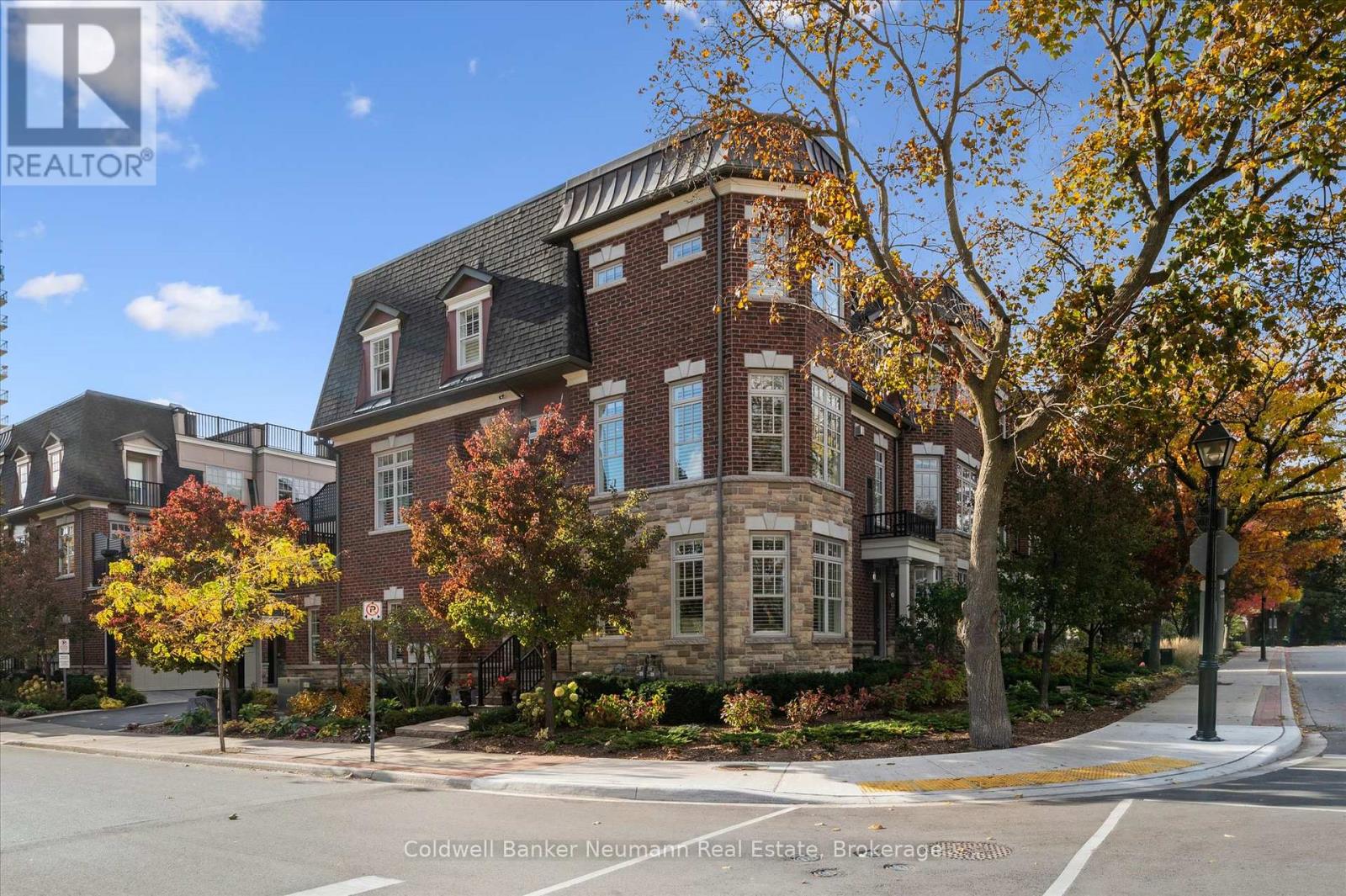 10 - 2061 Maria Street, Burlington (Brant), Ontario  L7R 0B5 - Photo 5 - W12495382