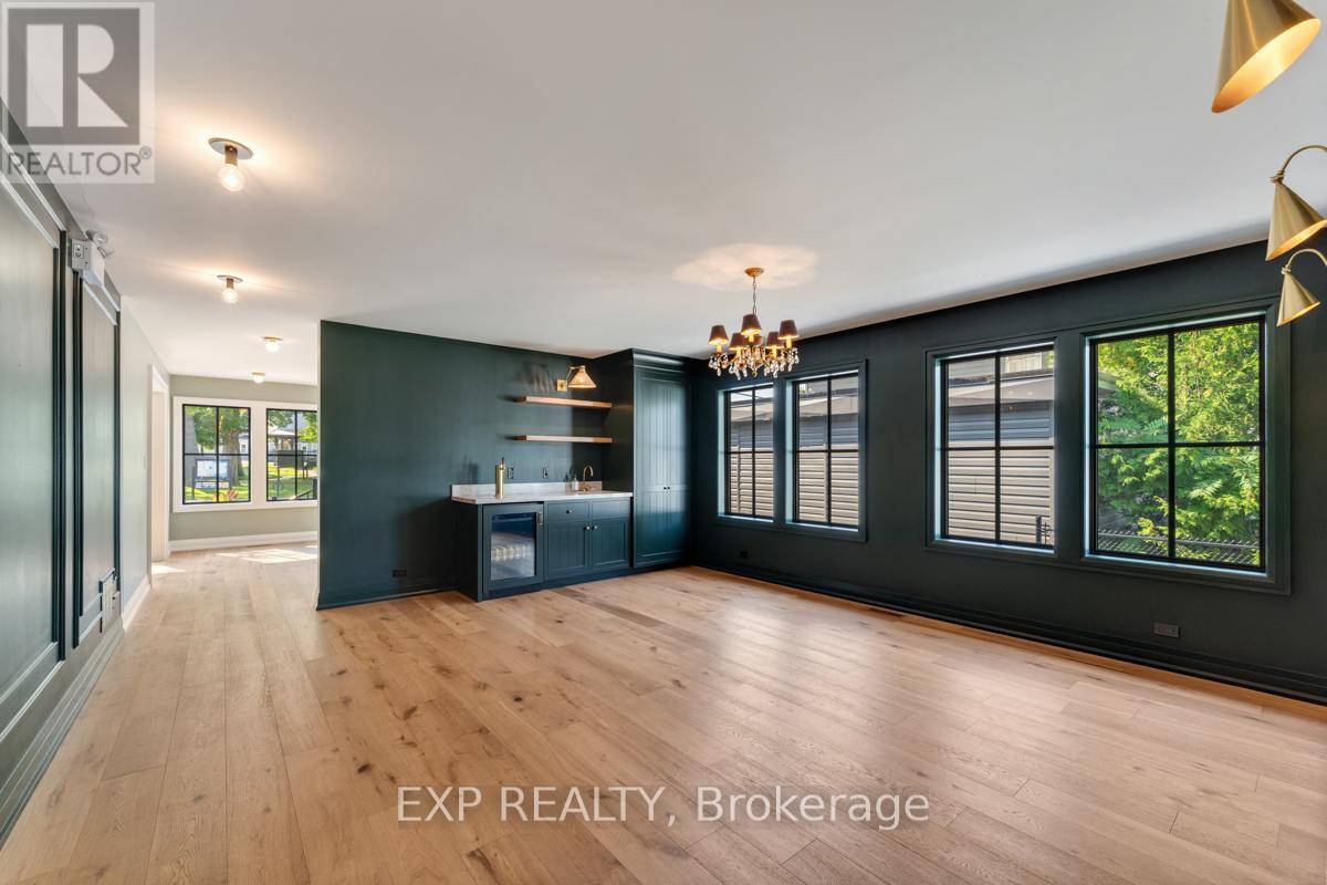 944 Lake Drive E, Georgina, Ontario  L0E 1L0 - Photo 10 - N12495308