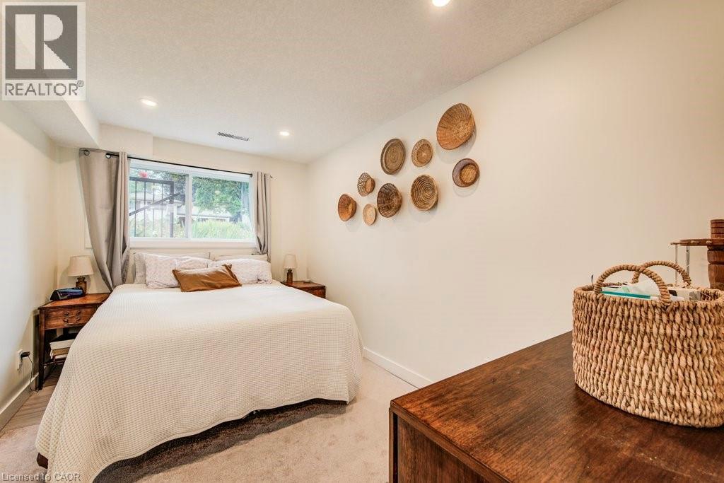 558 Sprucehill Avenue, Waterloo, Ontario  N2L 4V7 - Photo 21 - 40769420