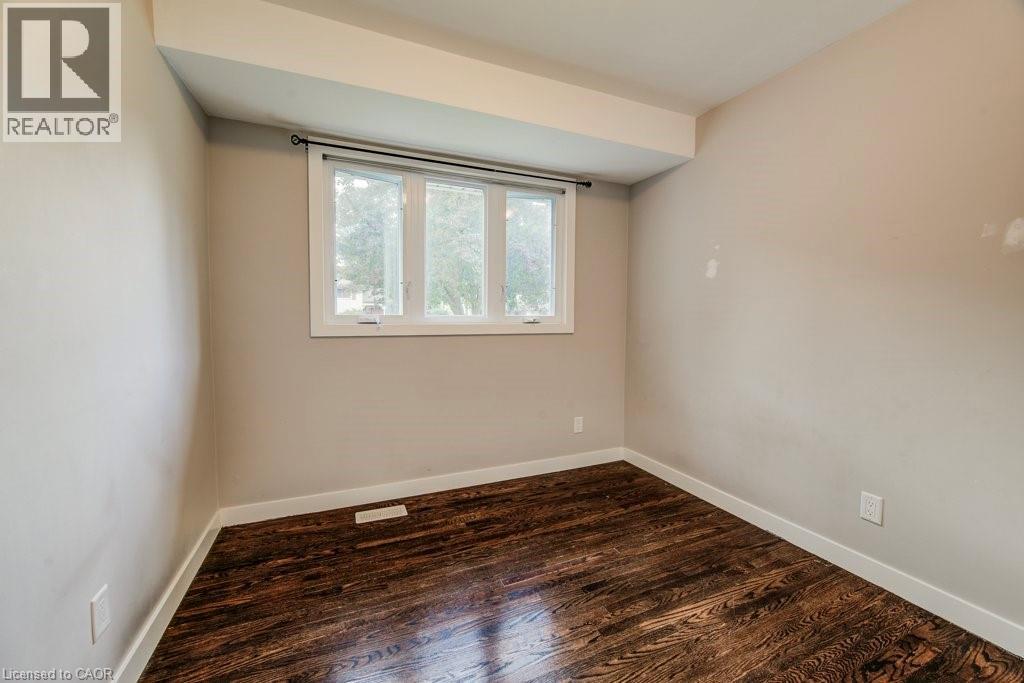 558 Sprucehill Avenue, Waterloo, Ontario  N2L 4V7 - Photo 15 - 40769420
