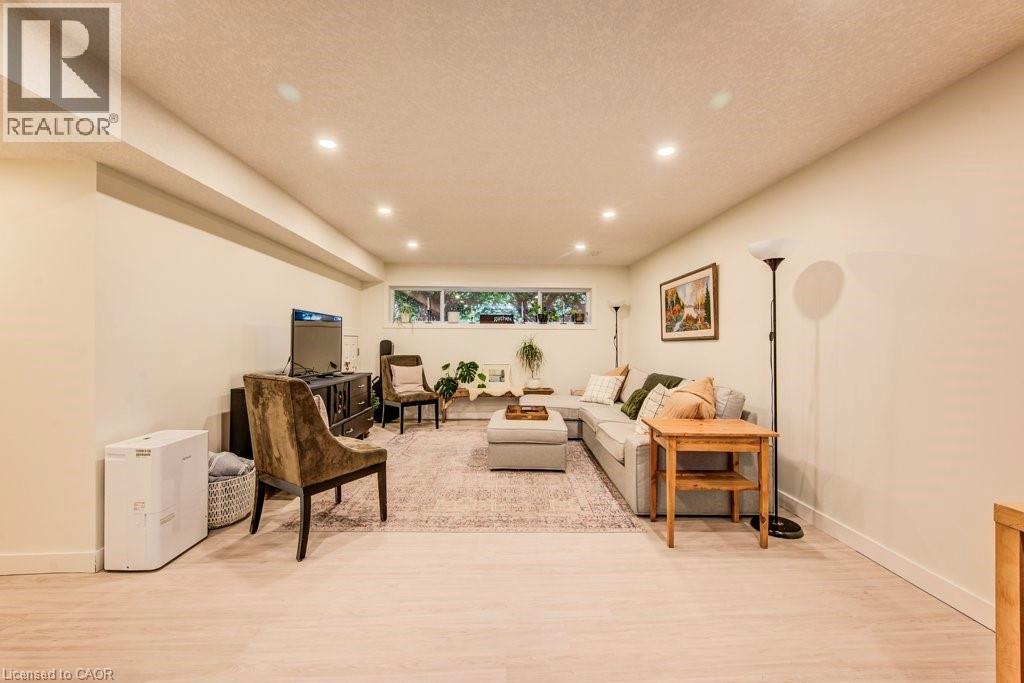 558 Sprucehill Avenue, Waterloo, Ontario  N2L 4V7 - Photo 25 - 40769420