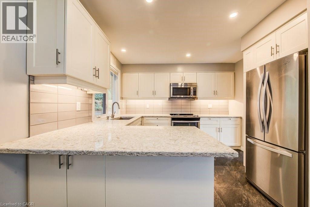 558 Sprucehill Avenue, Waterloo, Ontario  N2L 4V7 - Photo 8 - 40769420