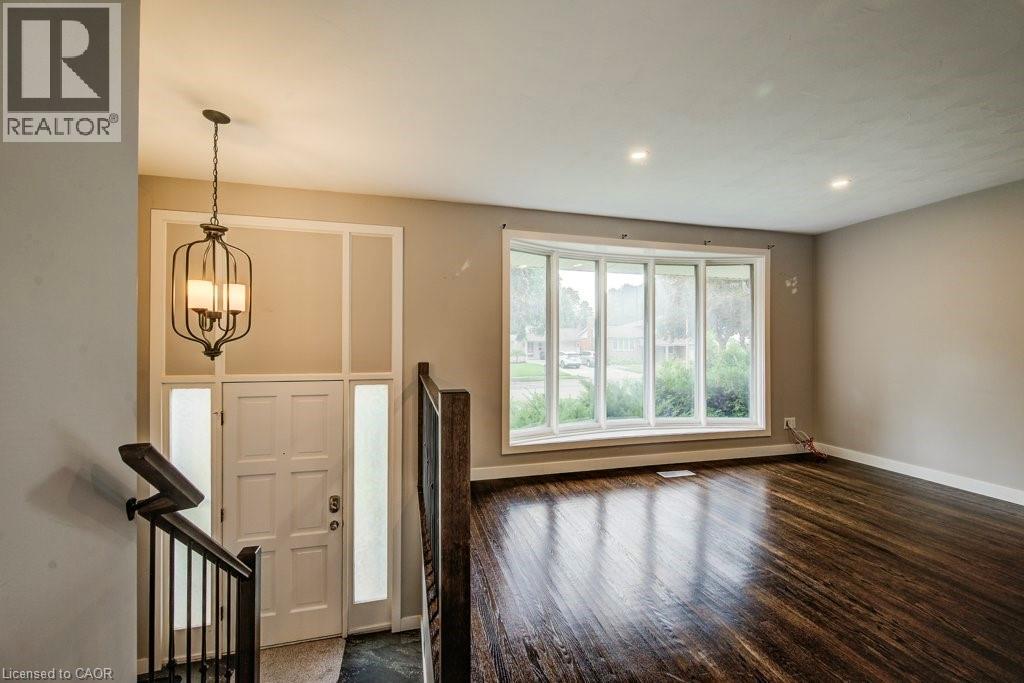 558 Sprucehill Avenue, Waterloo, Ontario  N2L 4V7 - Photo 4 - 40769420