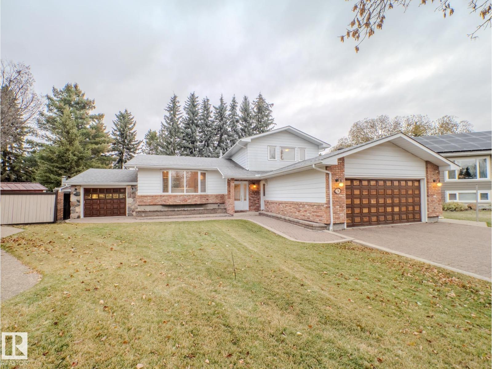 216 GAINSBORO CT, Sherwood Park, Alberta