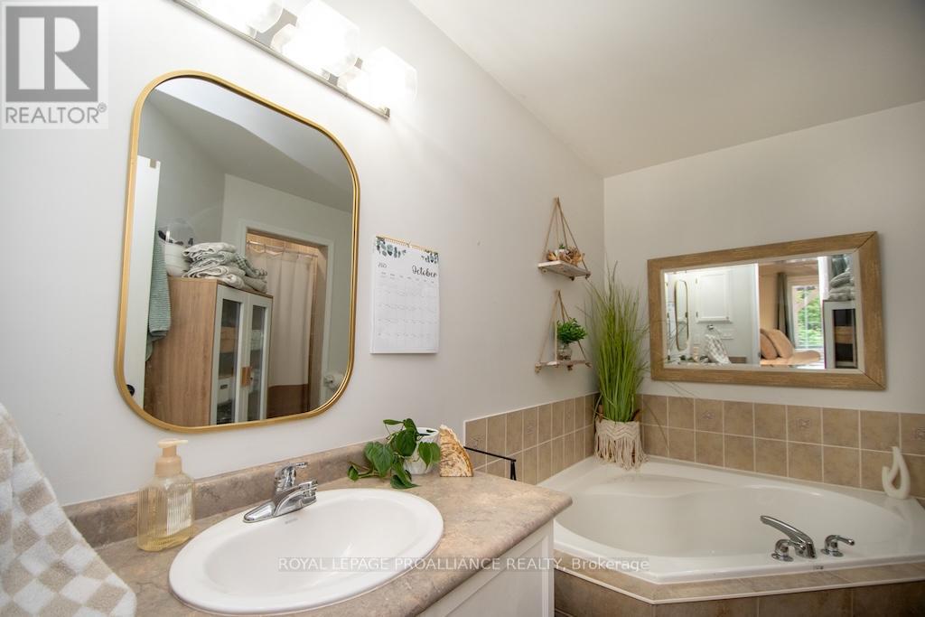 1479 Tamblin Way, Peterborough, Ontario  K9K 2L9 - Photo 25 - X12495454