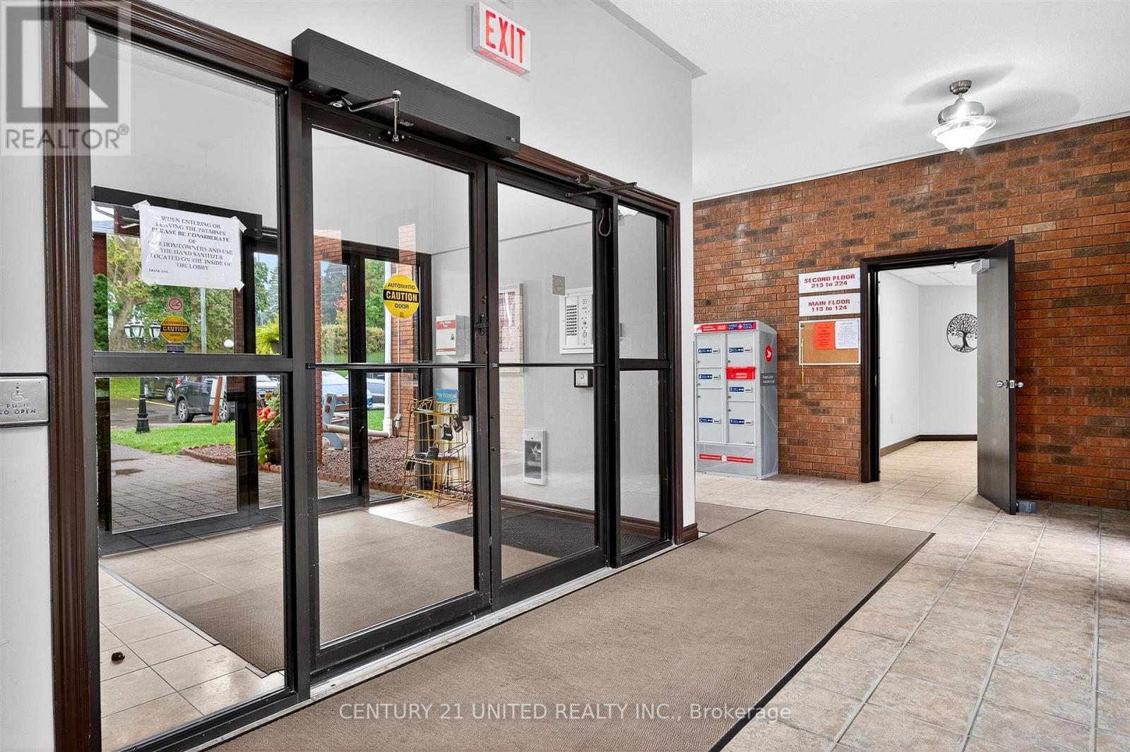 224 - 475 Parkhill Road W, Peterborough (Town Ward 3), Ontario  K9H 7M5 - Photo 5 - X12495456