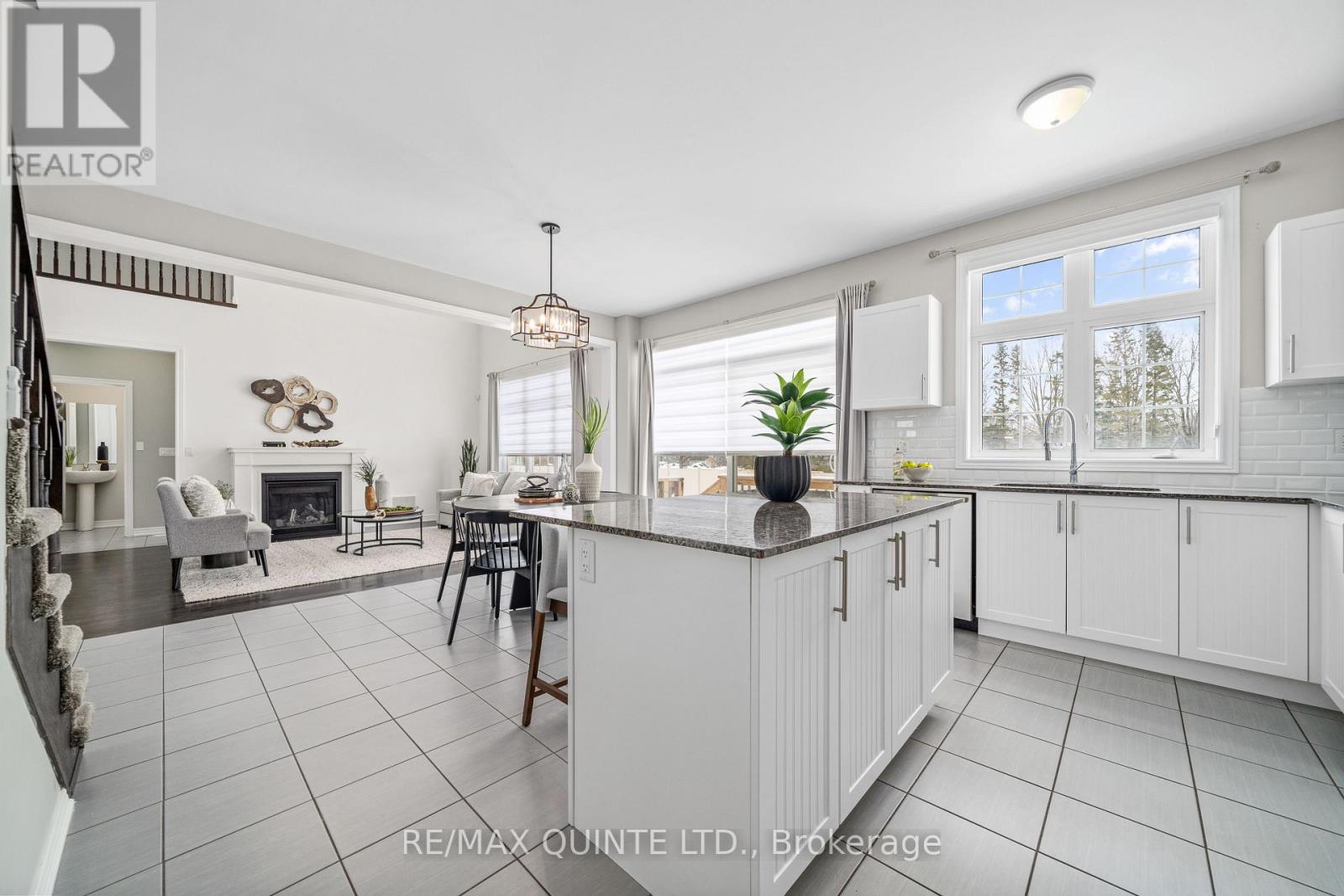 61 Summer Breeze Drive, Quinte West (Murray Ward), Ontario  K0K 1L0 - Photo 15 - X12495650