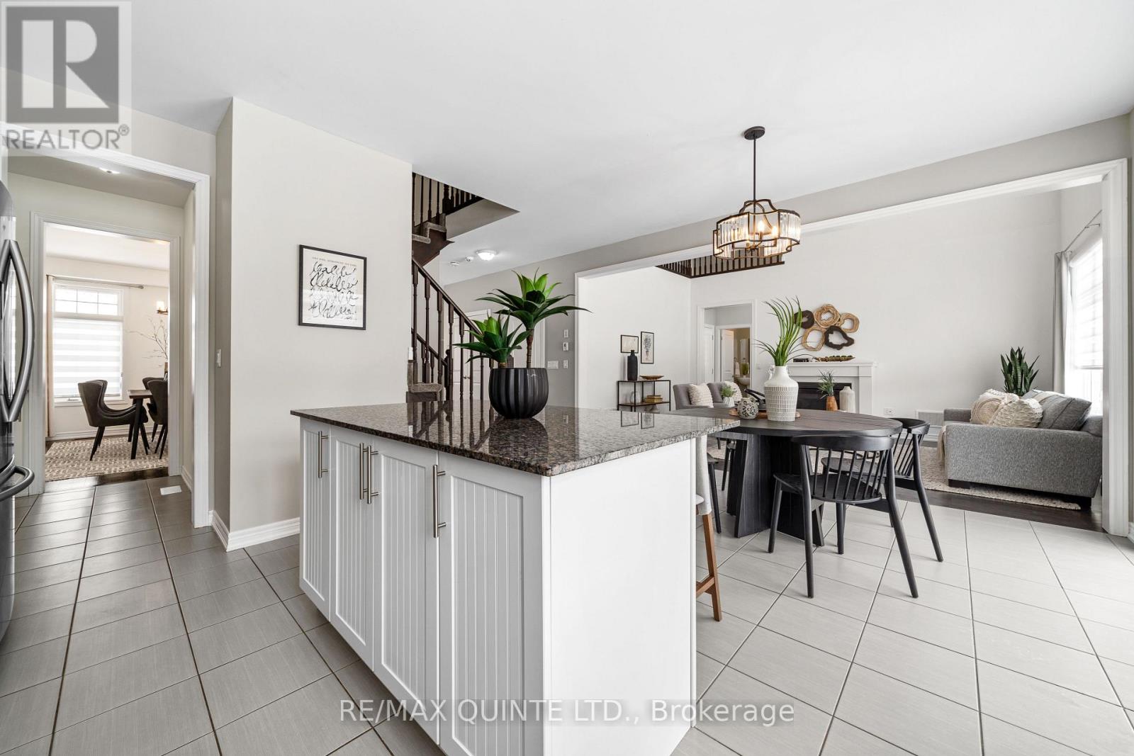 61 Summer Breeze Drive, Quinte West (Murray Ward), Ontario  K0K 1L0 - Photo 17 - X12495650