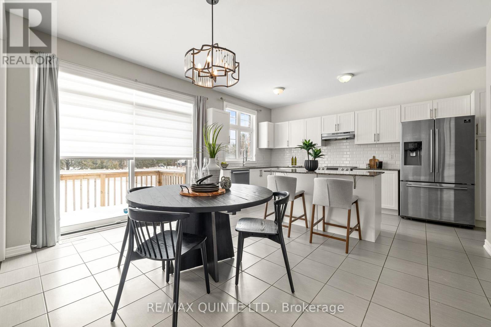 61 Summer Breeze Drive, Quinte West (Murray Ward), Ontario  K0K 1L0 - Photo 19 - X12495650