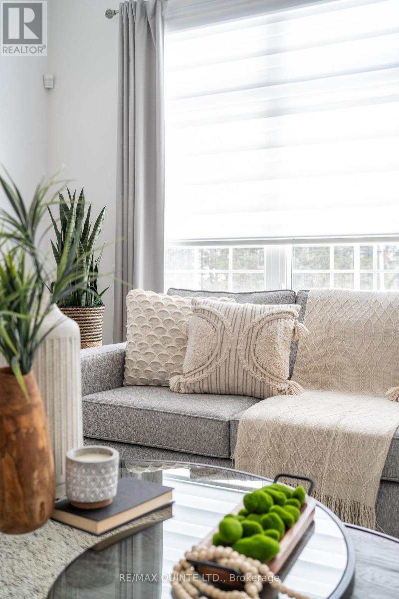 61 Summer Breeze Drive, Quinte West (Murray Ward), Ontario  K0K 1L0 - Photo 24 - X12495650