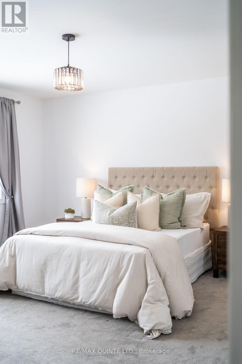 61 Summer Breeze Drive, Quinte West (Murray Ward), Ontario  K0K 1L0 - Photo 29 - X12495650