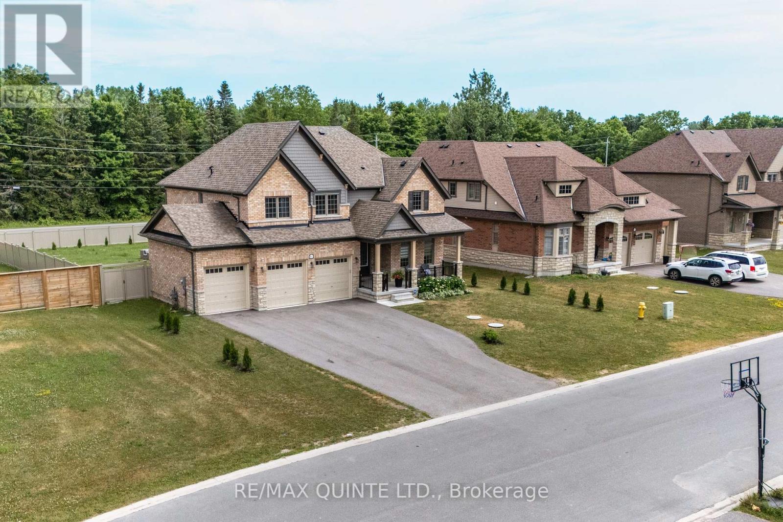 61 Summer Breeze Drive, Quinte West (Murray Ward), Ontario  K0K 1L0 - Photo 3 - X12495650