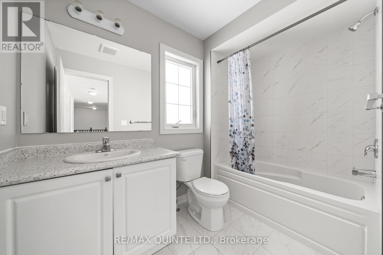 61 Summer Breeze Drive, Quinte West (Murray Ward), Ontario  K0K 1L0 - Photo 39 - X12495650