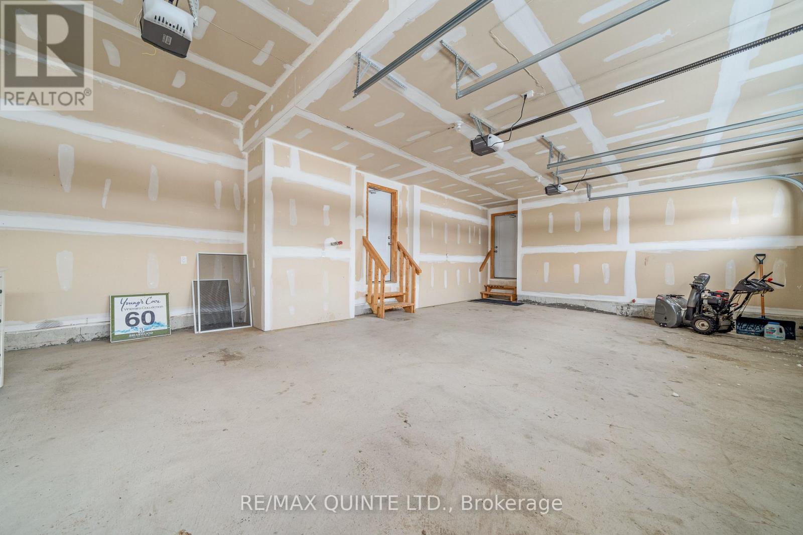 61 Summer Breeze Drive, Quinte West (Murray Ward), Ontario  K0K 1L0 - Photo 43 - X12495650