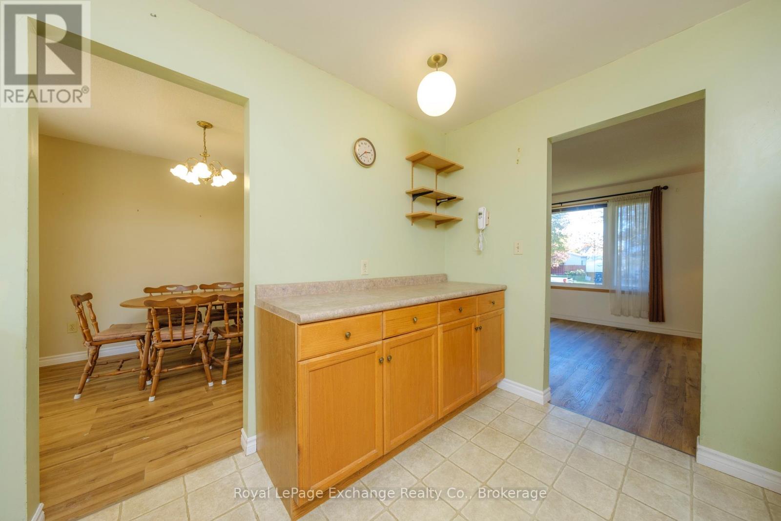 28 Heather Boulevard, Huron-Kinloss, Ontario  N2Z 2M6 - Photo 12 - X12495494