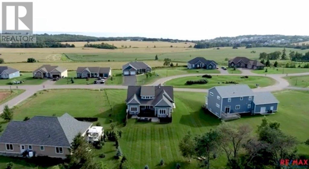 52 Strawberry Lane, Stratford, Prince Edward Island  C1B 0K7 - Photo 6 - 202526894