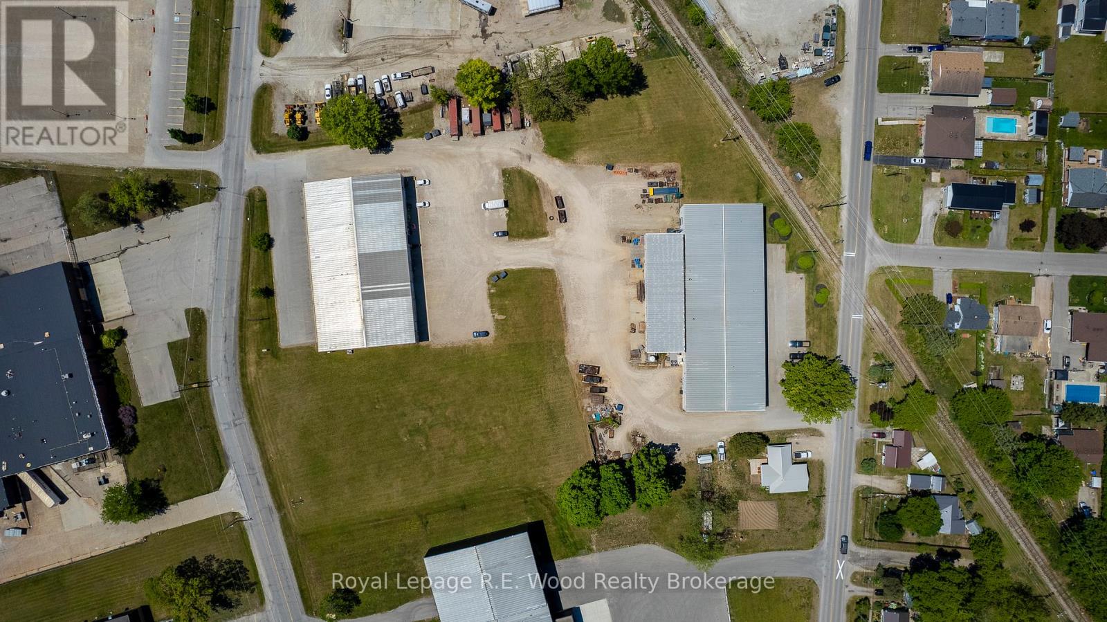 102 Spruce Street, Tillsonburg, Ontario  N4G 5V3 - Photo 11 - X12495542