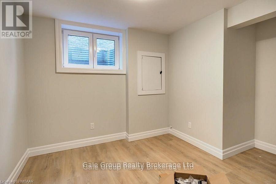 Basement Apartment - 246 Munnoch Boulevard, Woodstock, Ontario N4T 0A7 - Photo 12 - X12495642