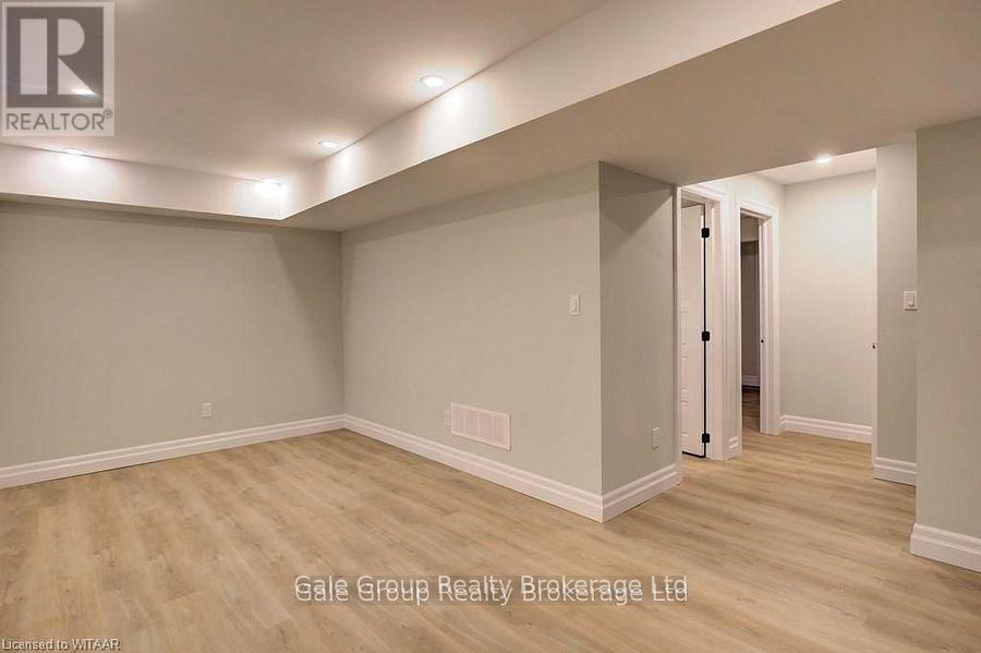 Basement Apartment - 246 Munnoch Boulevard, Woodstock, Ontario N4T 0A7 - Photo 13 - X12495642