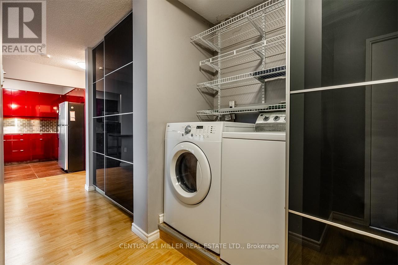 405 - 2301 Derry Road W, Mississauga, Ontario  L5N 2R4 - Photo 10 - W12495262